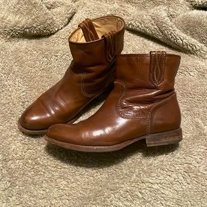 Frye western ankle boots 7.5